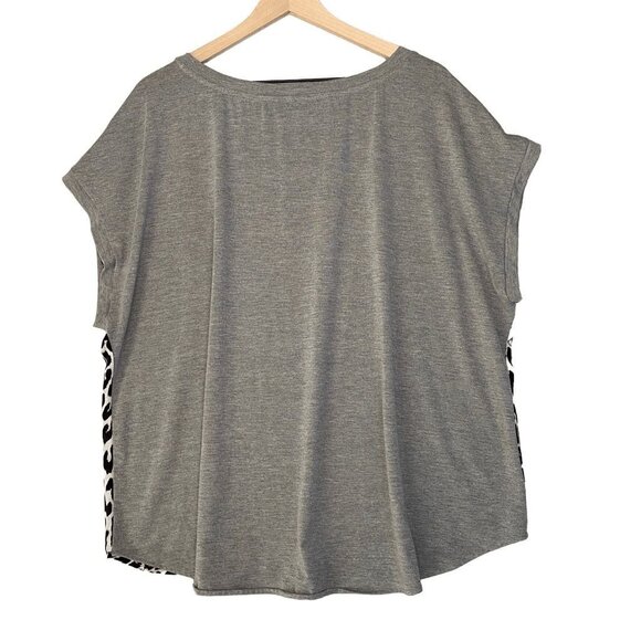 Torrid Leopard Print Chiffon Front Top Short Cap Sleeve Round Neck Gray Size 1 - Picture 3 of 5